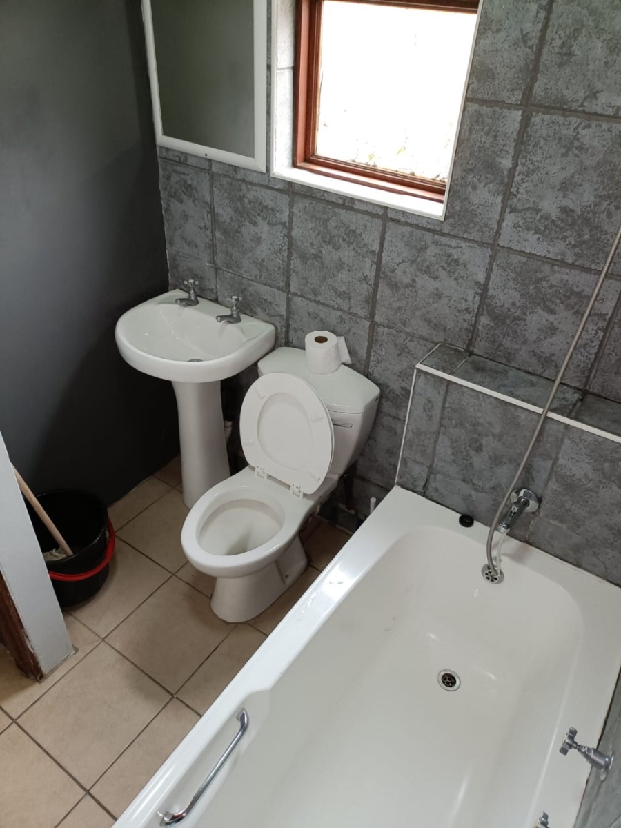 1 Bedroom Property for Sale in Brandwag Free State